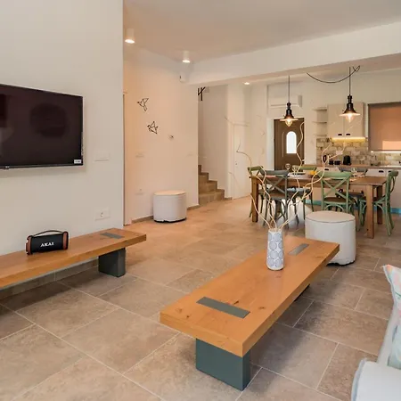 Villa Splendid Zakynthos - 3 Bedrooms - Petlivia - En-suite Bathrooms - Walking Distance To Beach *