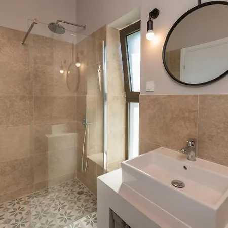 Splendid Zakynthos - 3 Bedrooms - Petlivia - En-suite Bathrooms - Walking Distance To Beach Villa *