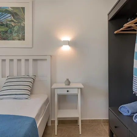 Splendid Zakynthos - 3 Bedrooms - Petlivia - En-suite Bathrooms - Walking Distance To Beach Villa