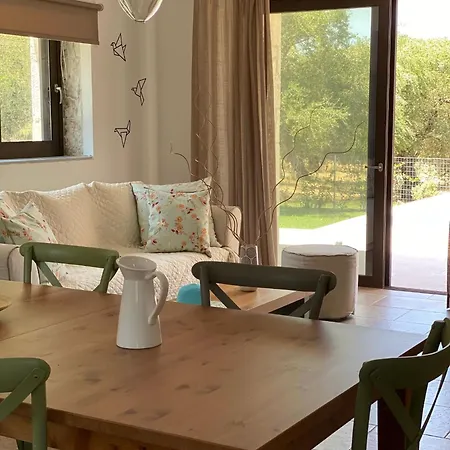 Splendid Zakynthos - 3 Bedrooms - Petlivia - En-suite Bathrooms - Walking Distance To Beach *
